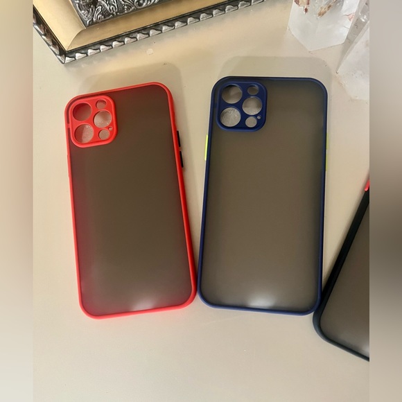 Iphone 12 Pro silicone cover cases set of (4) - Picture 3 of 3